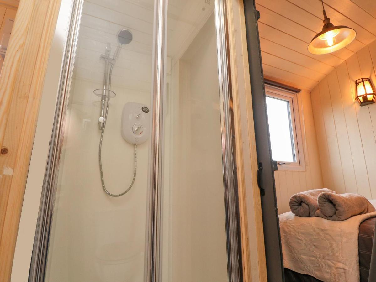 Hillcrest Shepherds Hut Preston  Dış mekan fotoğraf